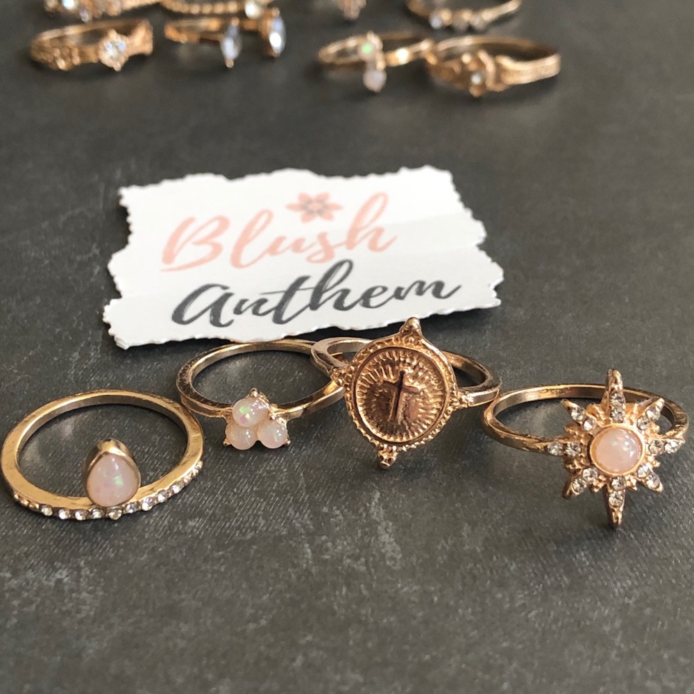3/$25⚡️gold boho stackable drop moon star ring set - Picture 12 of 15